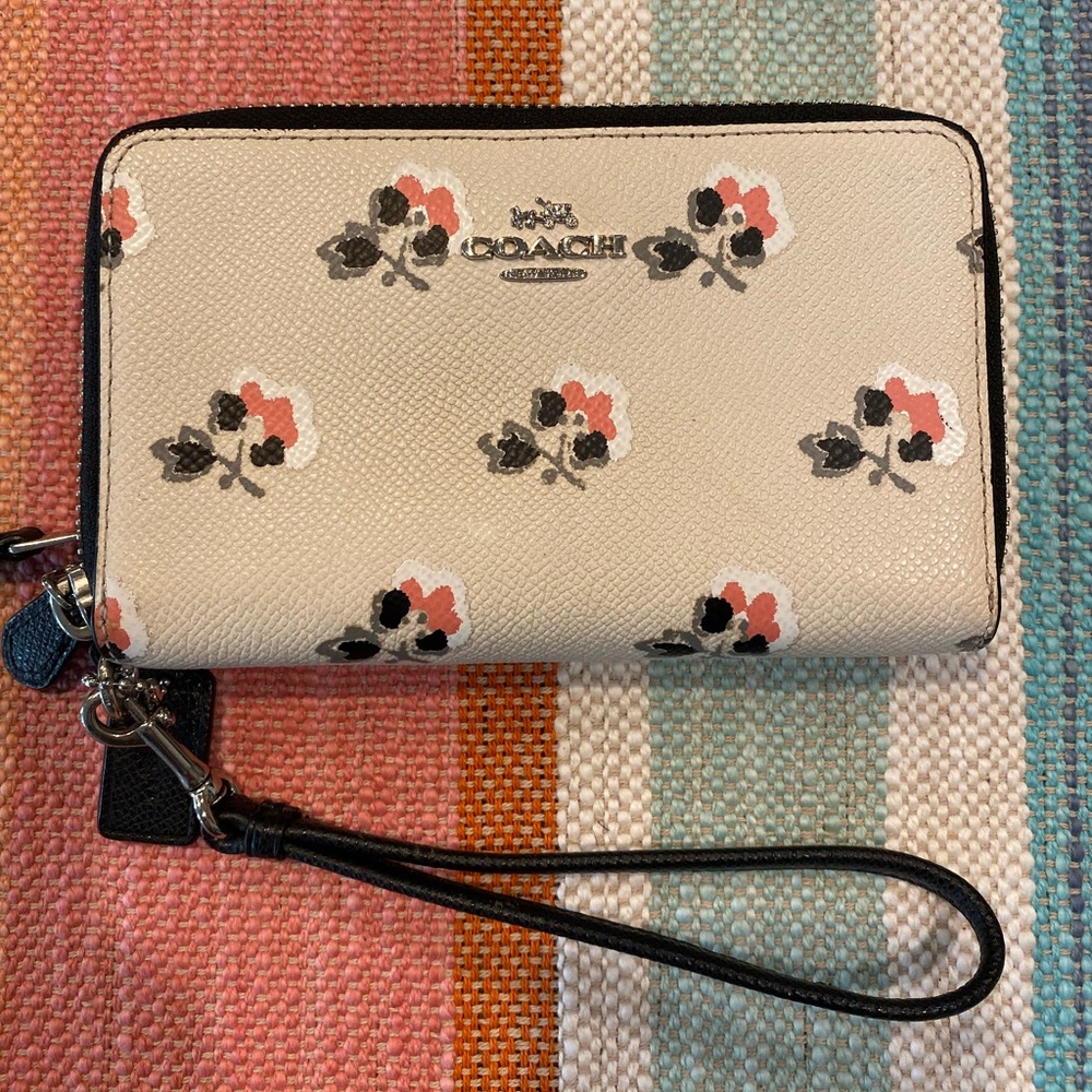 Coach bramble Rose wristlet